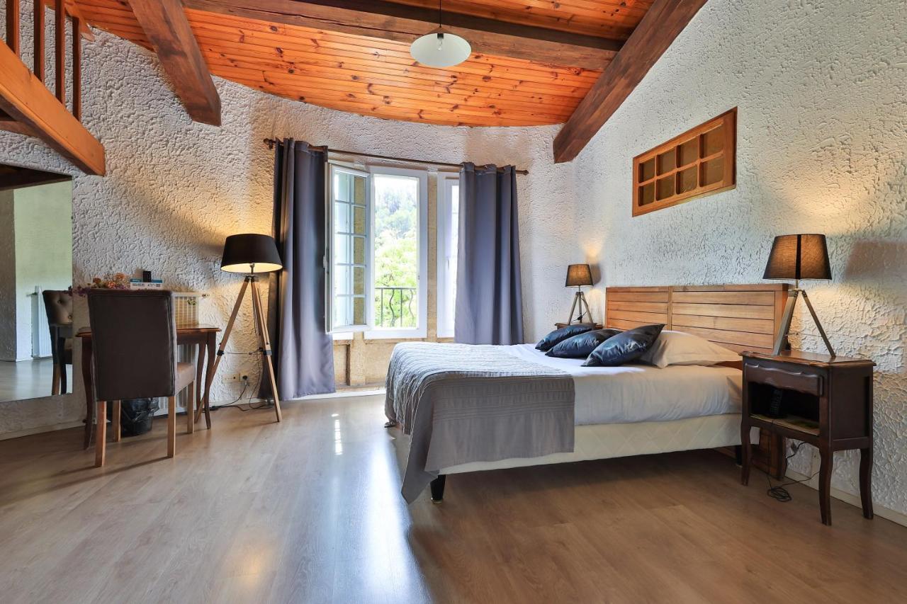 Logis Hotel Castel Mouisson Barbentane Exterior photo