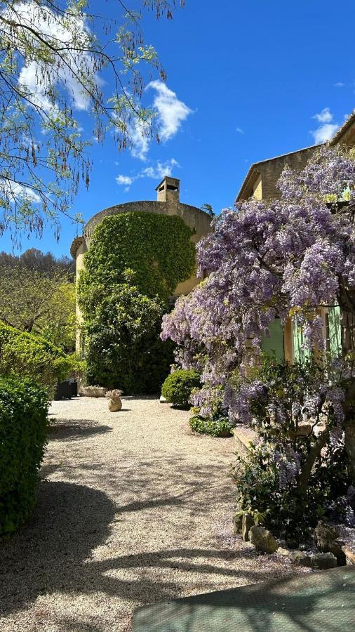 Logis Hotel Castel Mouisson Barbentane Exterior photo